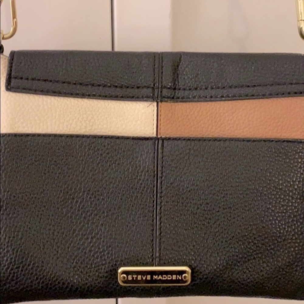 Steve Madden Colorblock Crossbody - Picture 4 of 6